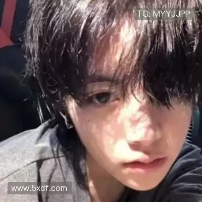 钟炳